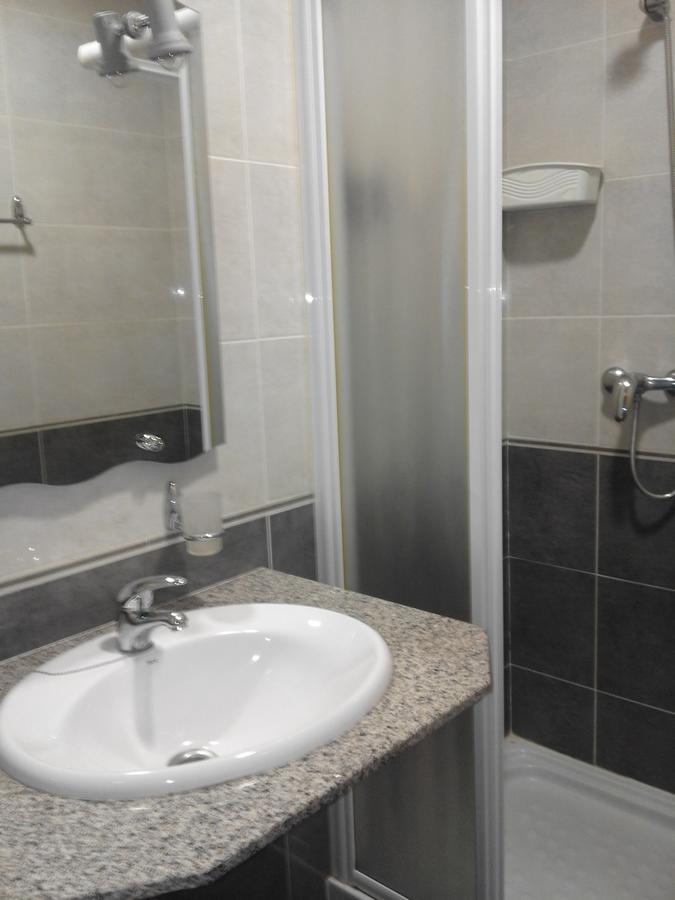 Hostal Restaurante Vial Оренсе Екстер'єр фото